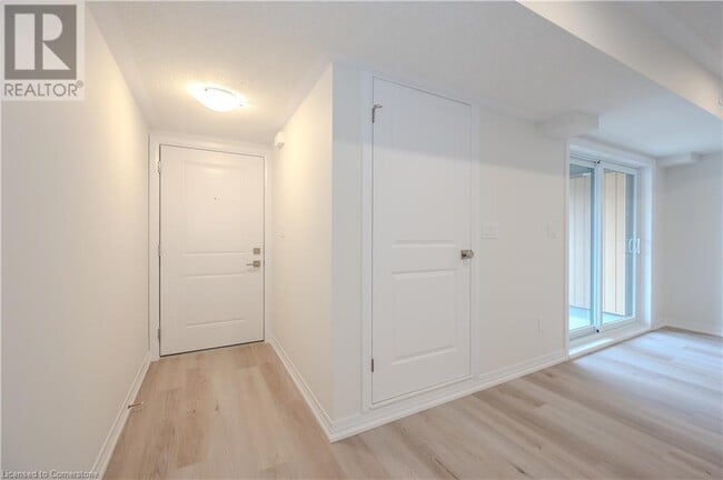 Building Photo - 40 REVERIE Wy