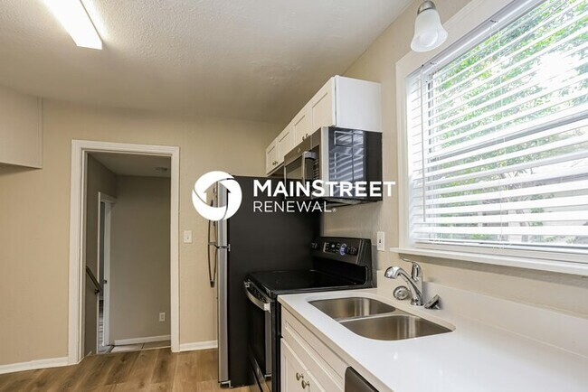 Foto del edificio - 4 Bedroom Pet-Friendly Home in CLEARWATER,...