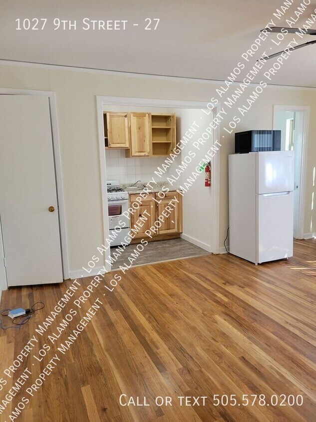 Primary Photo - 1027 9th St