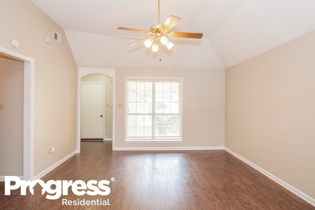 Foto del edificio - 7688 Davis Pkwy