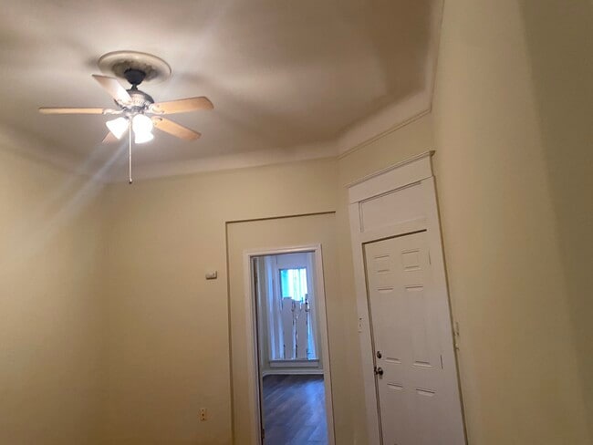 Building Photo - 3322 Auchentoroly Terrace, Unit 1