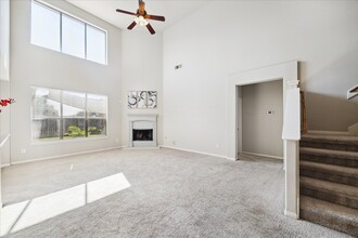 Building Photo - 831 Glen Abbey Dr