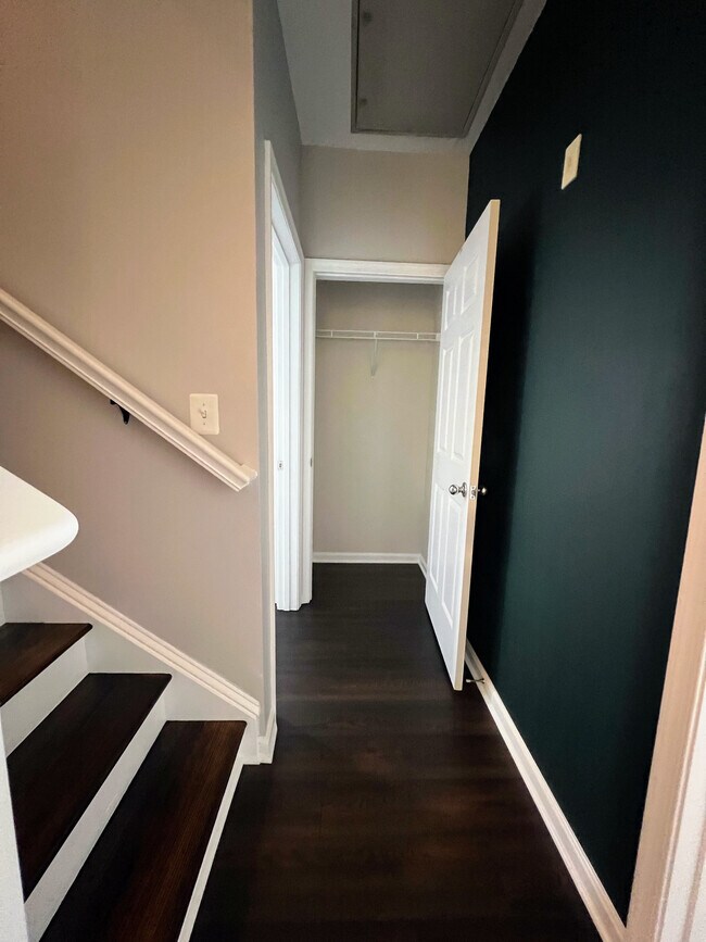 Foto del edificio - 5130 Brittney Elyse Cir