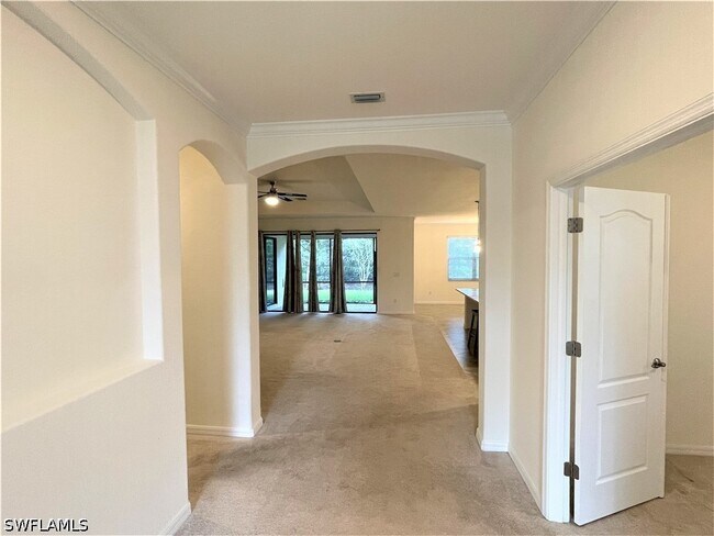 Foto del edificio - 9353 Glenforest Dr