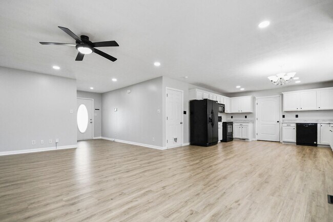 Foto del edificio - Dog Friendly Three Bedroom!