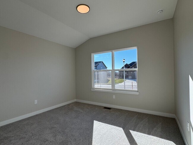 Foto del edificio - {31742} Brand New Construction + 3 Car Garage + Ranch Floor Plan with basement