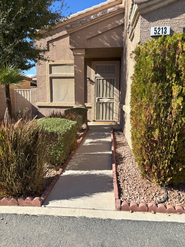 Primary Photo - 5213 Panguitch Dr