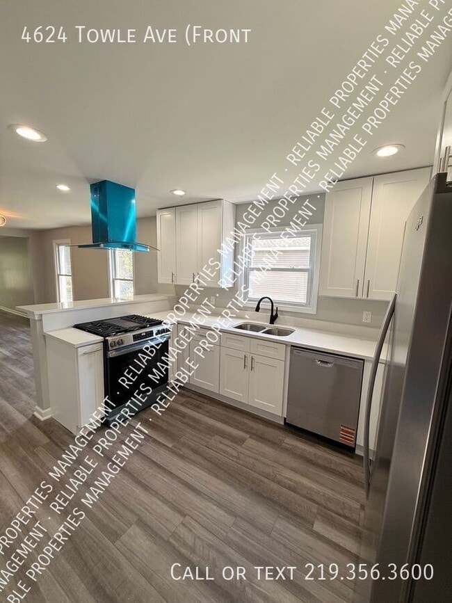 Building Photo - 4624 Towle Ave