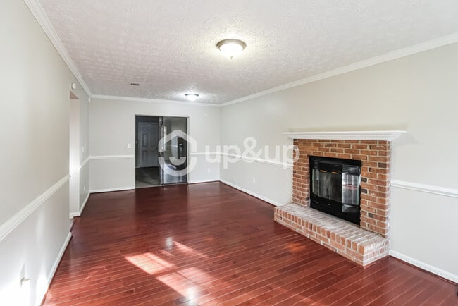 Building Photo - Fantastic 3bd/2ba home! Let yourself in!