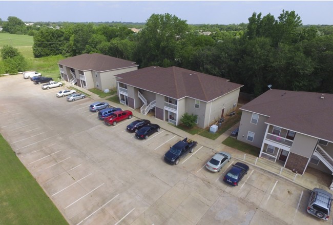 Building Photo - Creekside Apartments