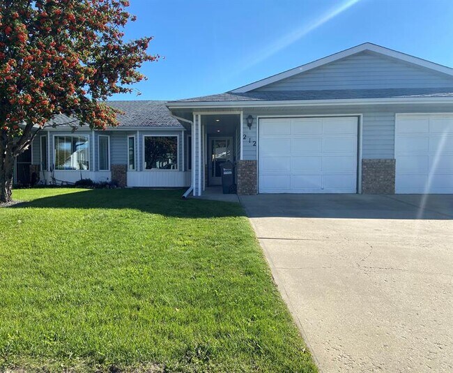 Photo du bâtiment - 2 Bed 1 Bath Unit in Red Deer, AB