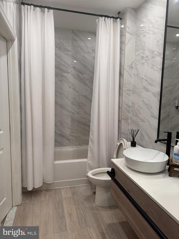 Foto del edificio - 2665 Prosperity Ave