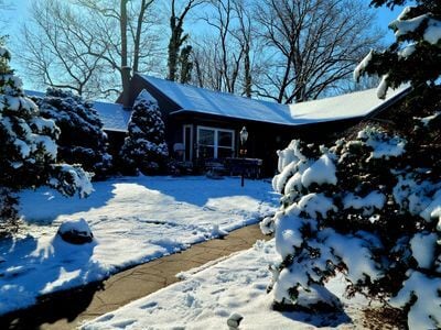 Building Photo - 410 Narragansett Dr