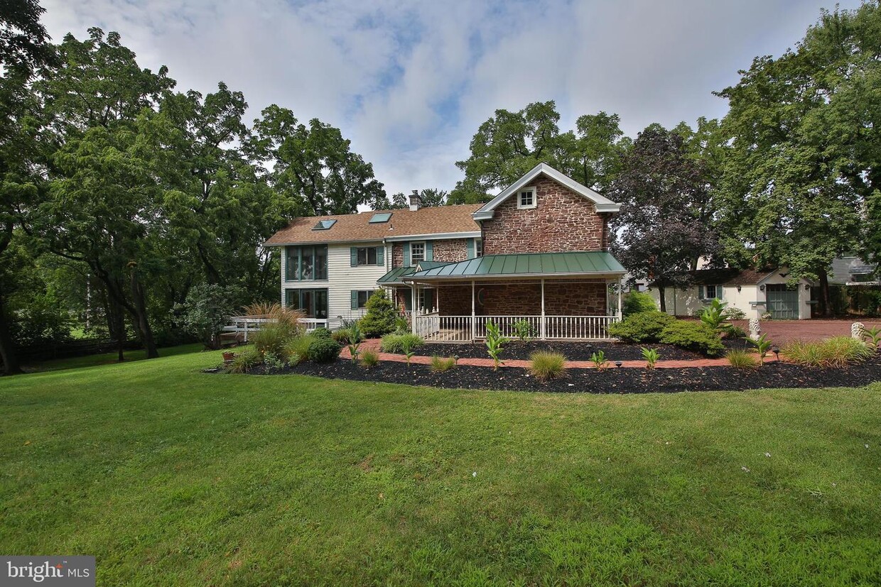 52 W Hancock St, Lansdale, PA 19446 House Rental in Lansdale, PA