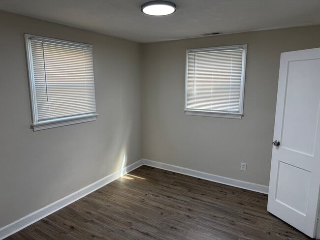 Building Photo - CAMPOSTELLA