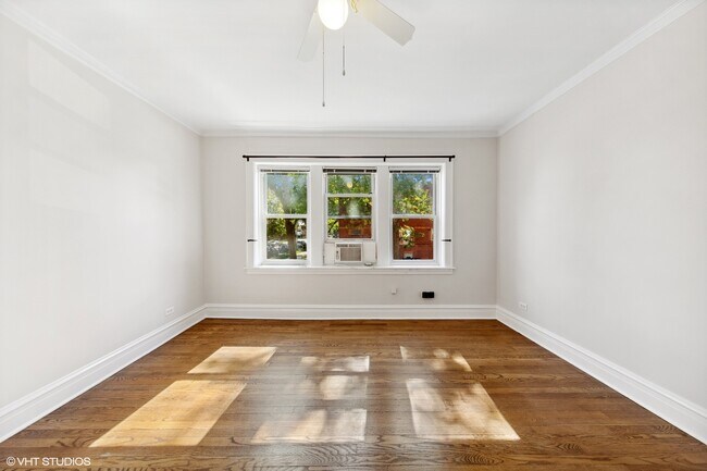 Foto del edificio - 6204 W Norwood St