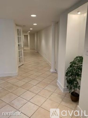 Foto del edificio - 1756 Lanier Pl NW