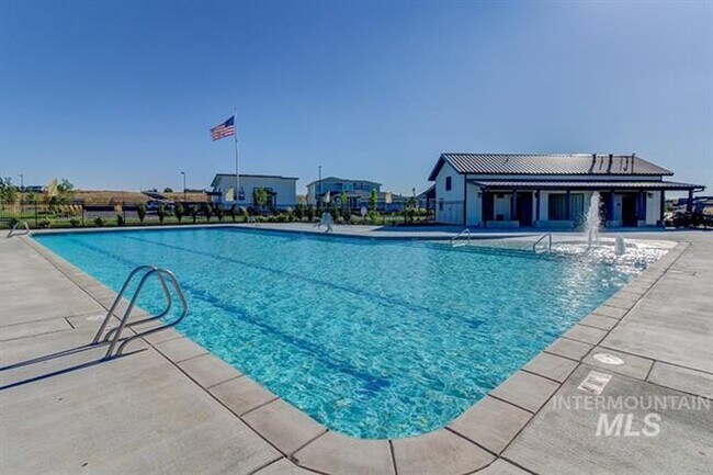 Foto del edificio - Beautiful 3 year old Custom Home with 2722...