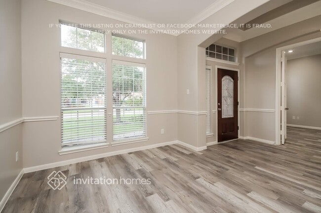 Building Photo - 18022 Oak Park Bend Ln