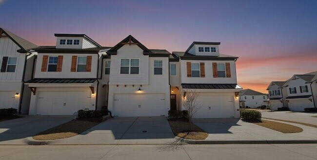 Building Photo - 134 Auburn Wds Dr