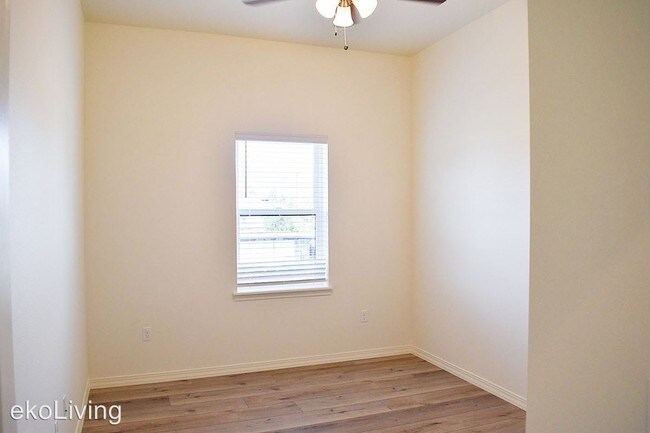 Foto del edificio - 5120 N Lombard St
