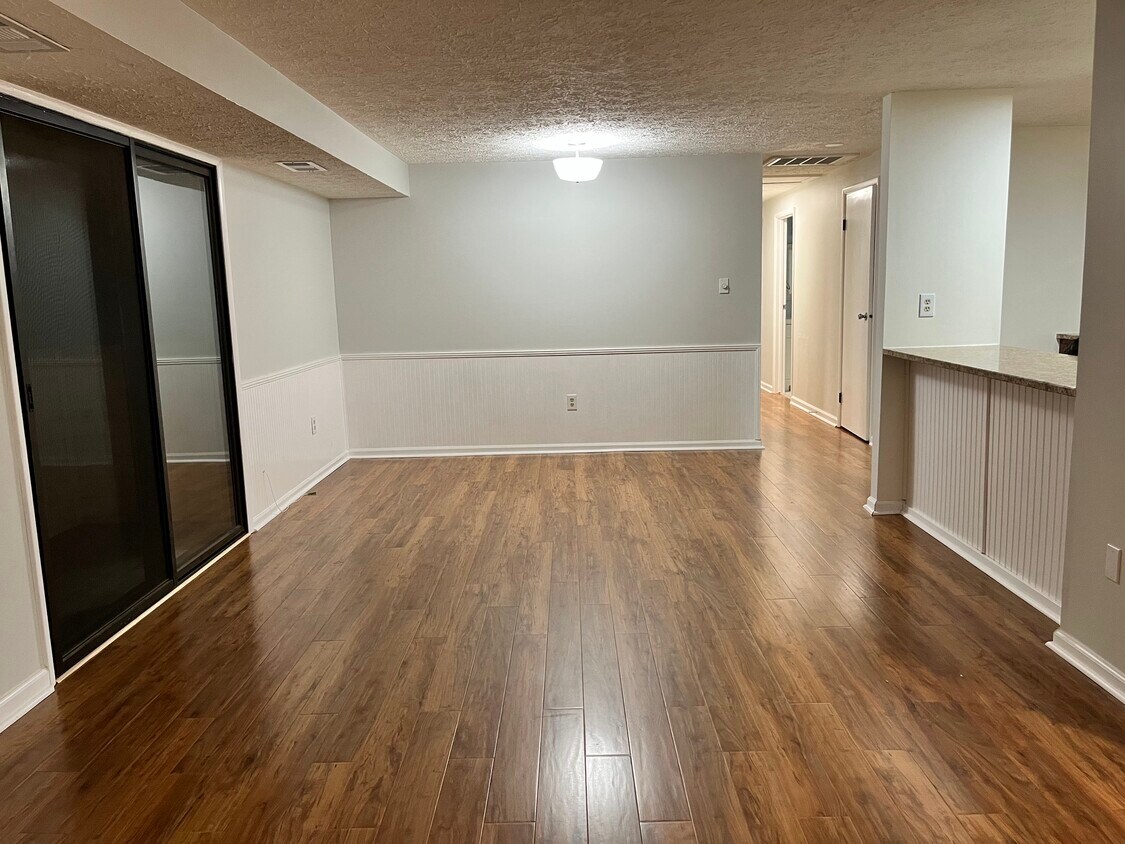 Foto principal - 12411 Hickory Tree Way