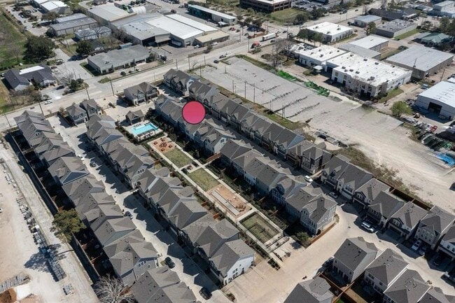 Building Photo - 10920 Keaton Landing Dr