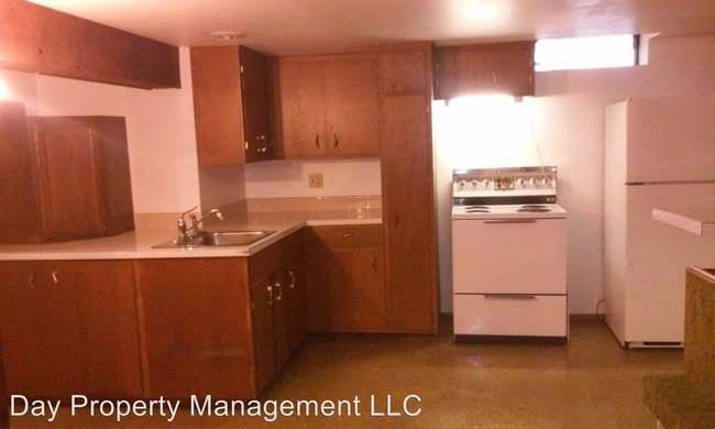 Building Photo - 1801 Silvercrest Dr