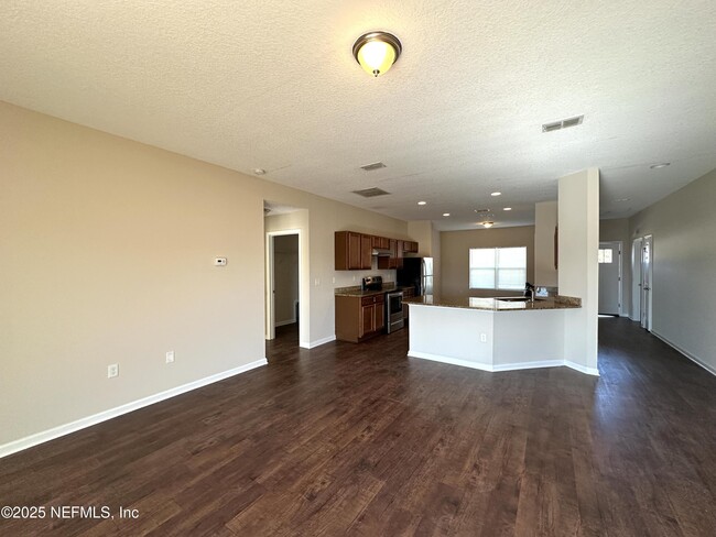 Foto del edificio - 9296 Canary Ivy Ln