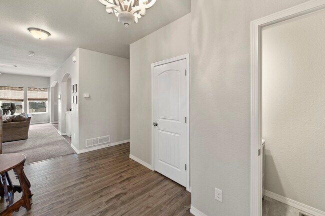 Building Photo - 10704 Calista Wy