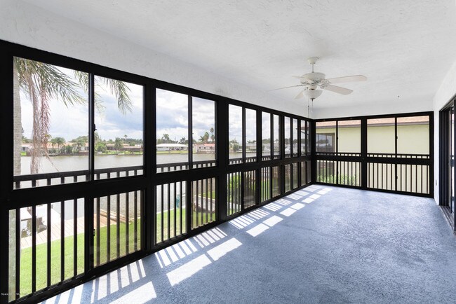 Foto del edificio - 205 S Banana River Blvd