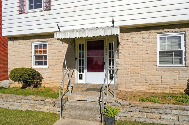 Foto del edificio - Charming Covedale Duplex