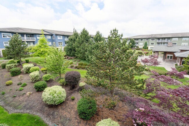 Building Photo - Bright 3 Bedroom Condo at the Darby Estates