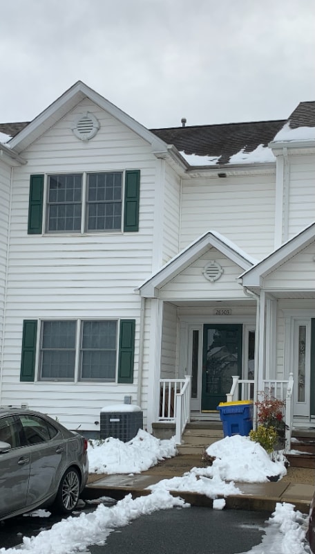 Building Photo - 28503 Pinehurst Cir