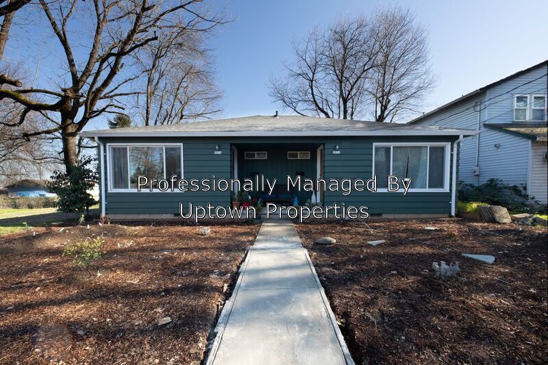 Primary Photo - 9832 N Clarendon Ave
