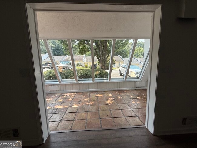 Building Photo - 224 Goshen Ln