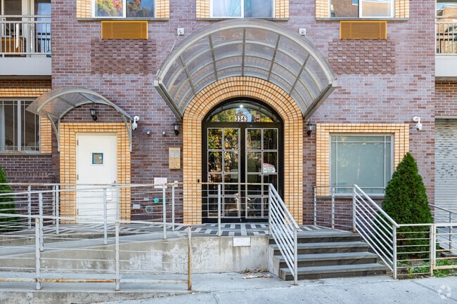 Entrance - 33-43 Junction Blvd