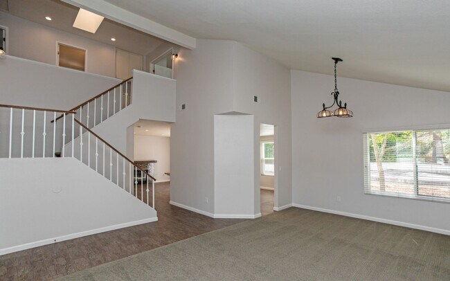 Foto del edificio - Stunning 3BR/2.5BA Home in Oceanside!!!
