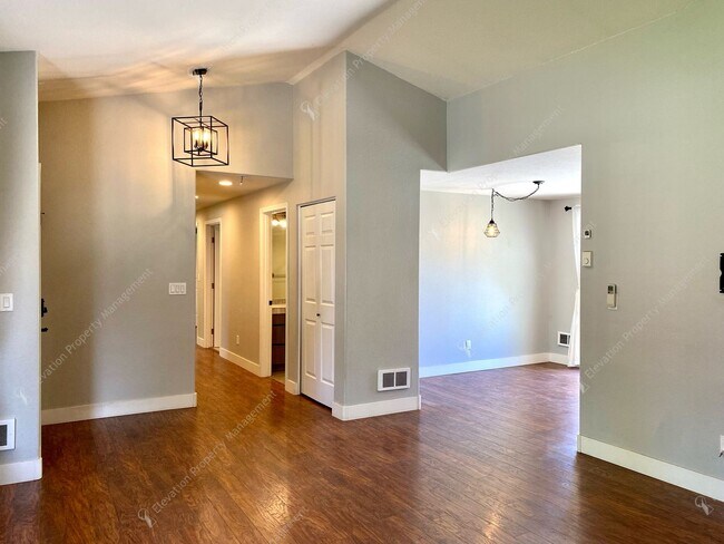 Foto del edificio - Charming Bend Home | Single-Story Living