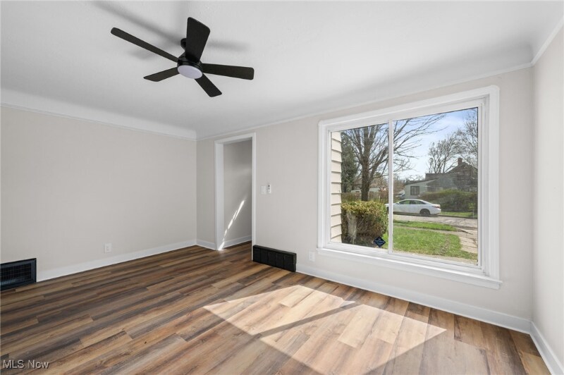 18113 Mapleboro Ave Maple Heights, OH 44137 – photo 5