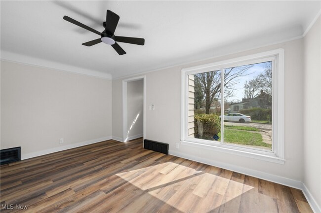 Foto del edificio - 18113 Mapleboro Ave
