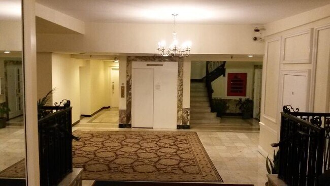 Foto del edificio - 464 Commonwealth Ave