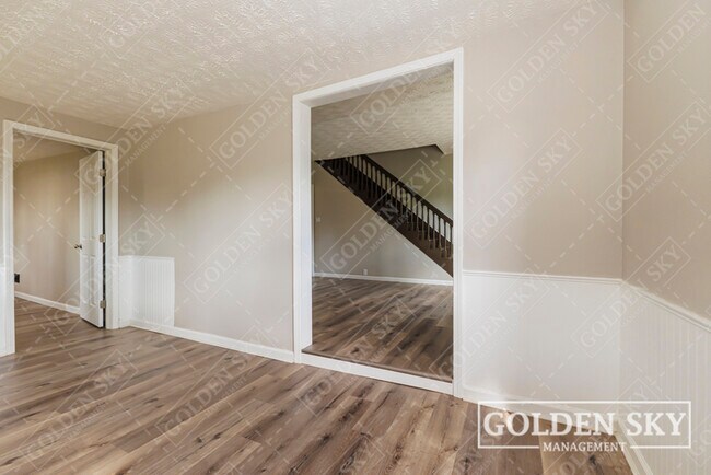 Foto del edificio - 306 N Mulberry St