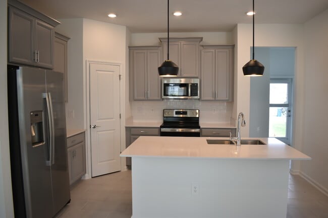 Foto del edificio - 1433 Waverunner Ln