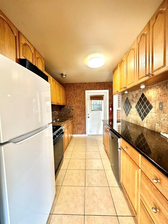 Foto del edificio - 531 27th St