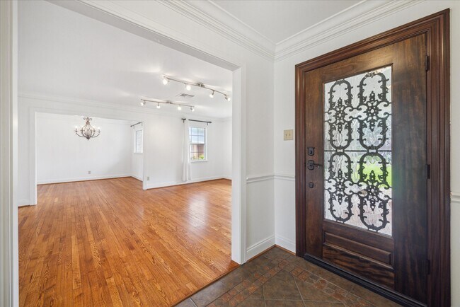 Foto del edificio - 10 Pom Ct