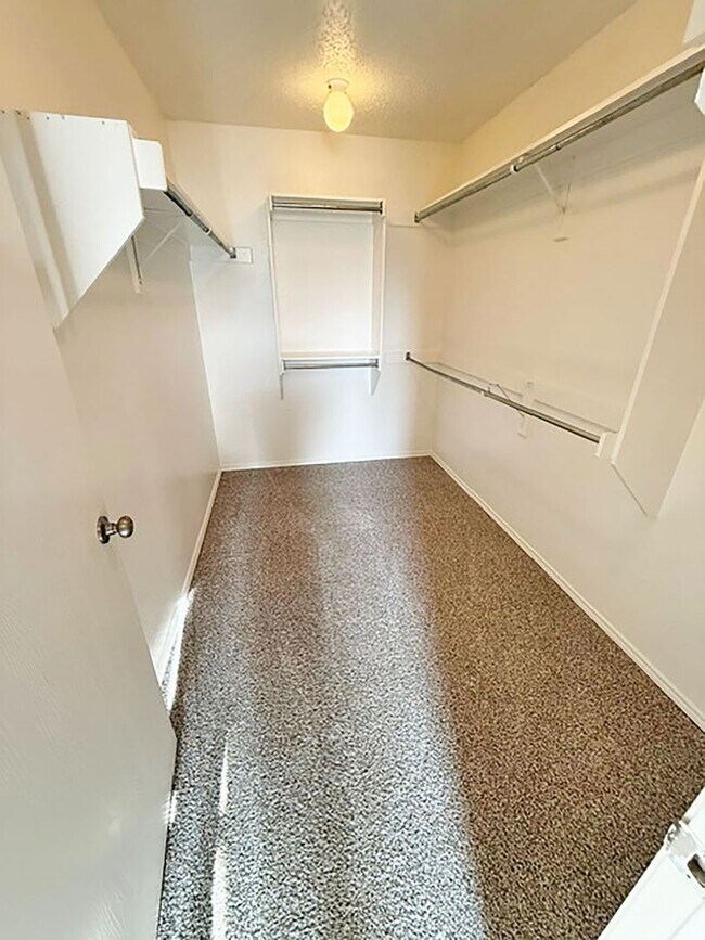 Foto del edificio - Great 4 Bdrm 2.5 Bath Home in Denton Tx