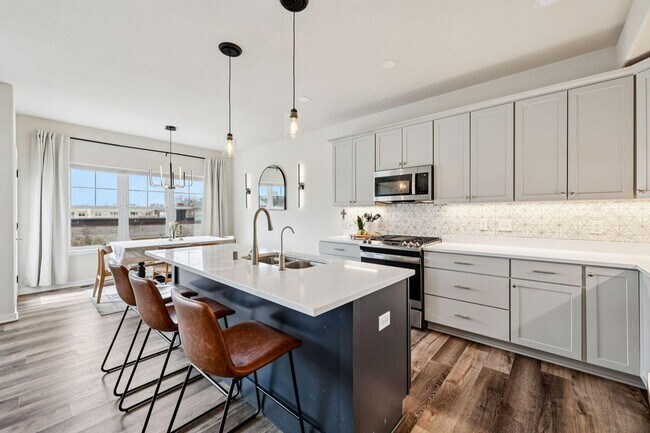 Foto del edificio - 2945 N 186th St