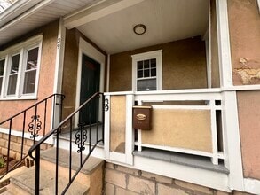 Building Photo - 39 Ferris Ave