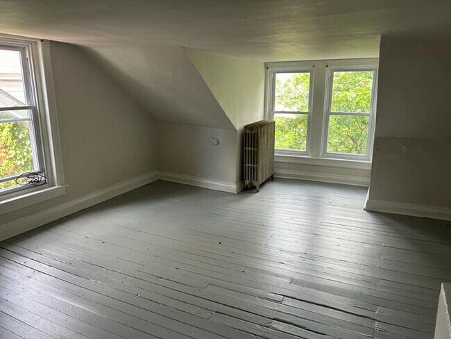 Foto del edificio - 526 N Charlotte St